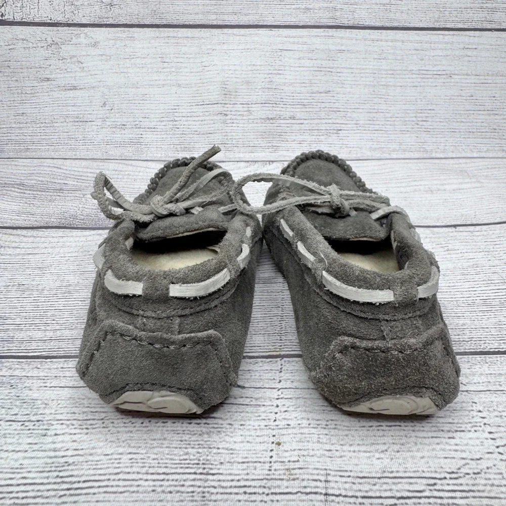 Kids UGG Australia Grey‎ Suede Moccasin Slippers Size 10